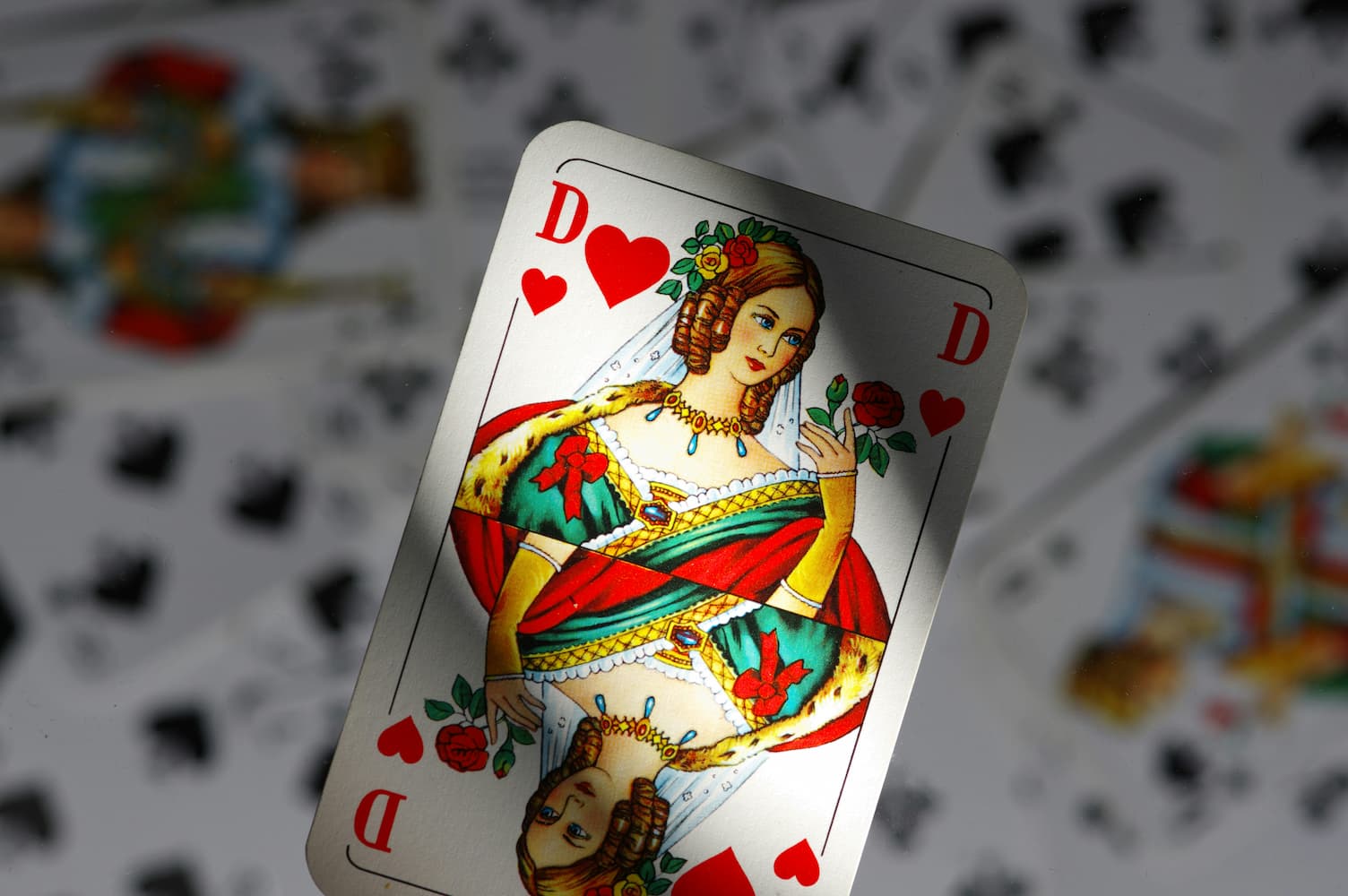 Comprehending women’s encounters with gambling